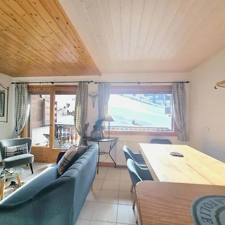 Charming Sunny Duplex Daire Megève